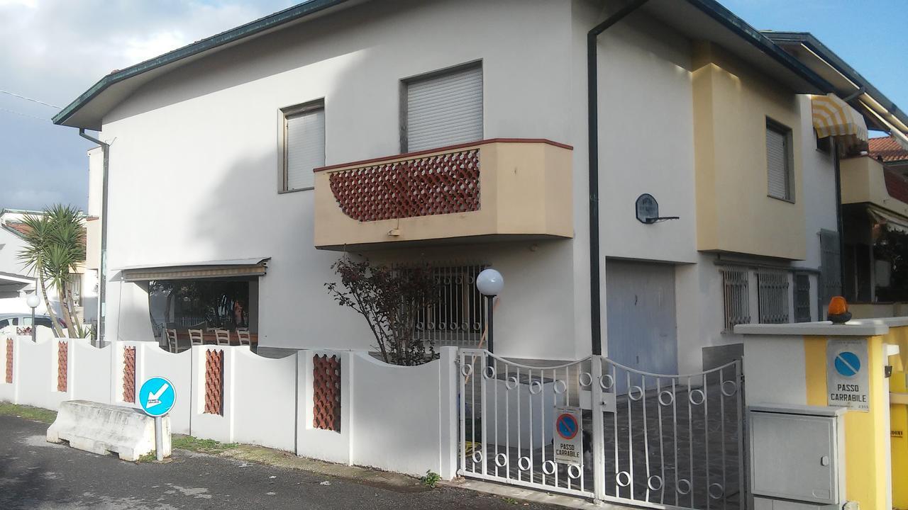 Florinda B&B Viareggio Kültér fotó